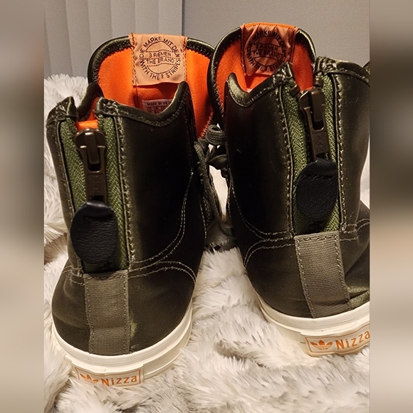 Adidas Men's Olive and White Sneakers with Orange Accents - Picture 5 of 5